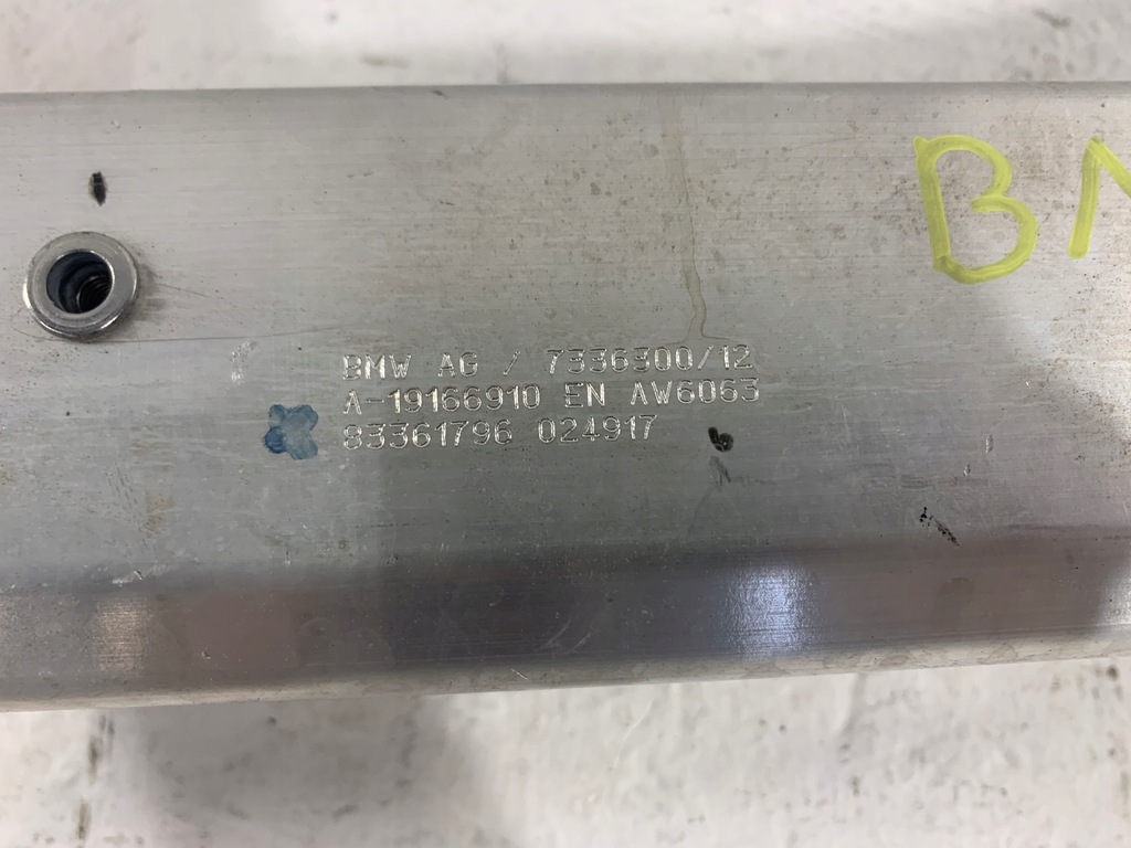 фото №5, Балка pod бампер задняя задняя bmw i8