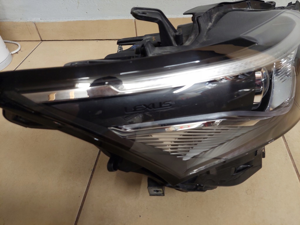 фото №2, Lexus ct 200 lift full led права