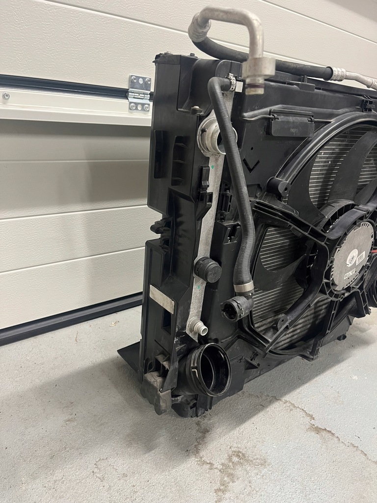 фото №4, Bmw x5 f15 15r. 3.0d комплект радіатор, вентилятор 7634467