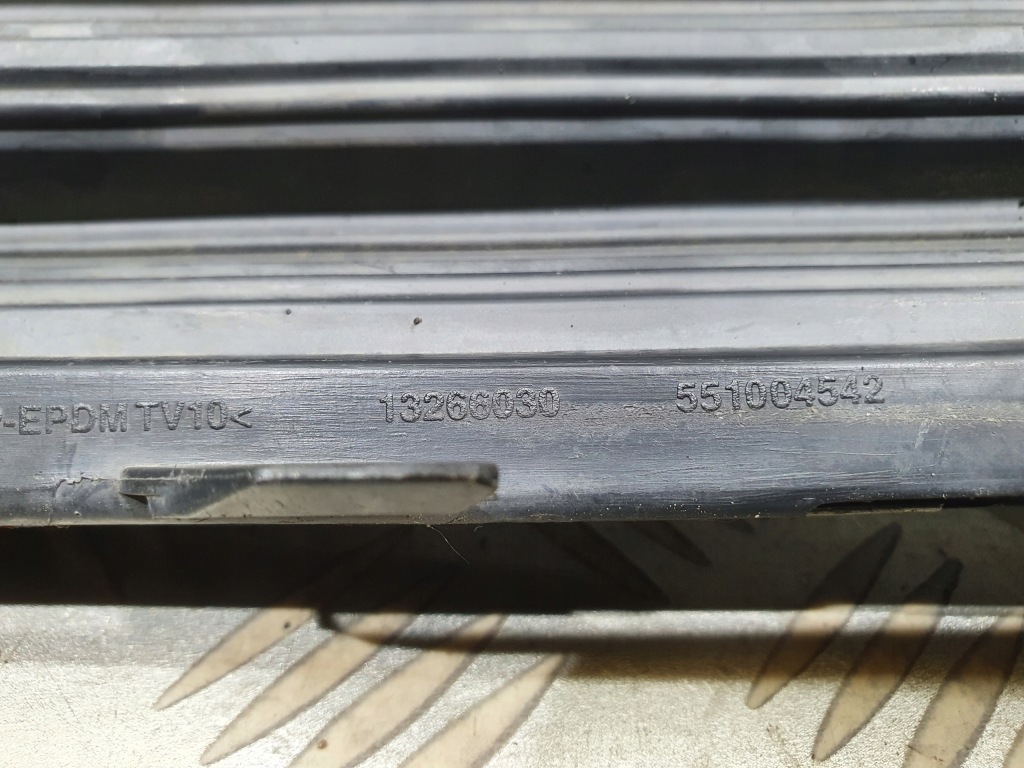 Решётка бампера хром левая правая opel insignia a Киев