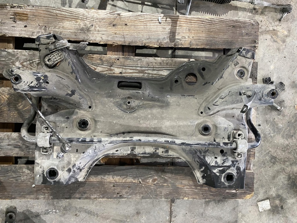 фото №8, Toyota auris ii подрамник подрамник