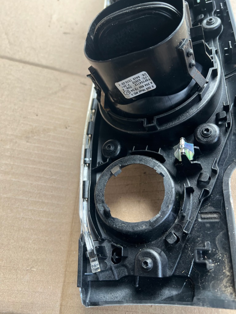 Mercedes x204 декоративна молдинг накладка консолі a2046804471 Київ