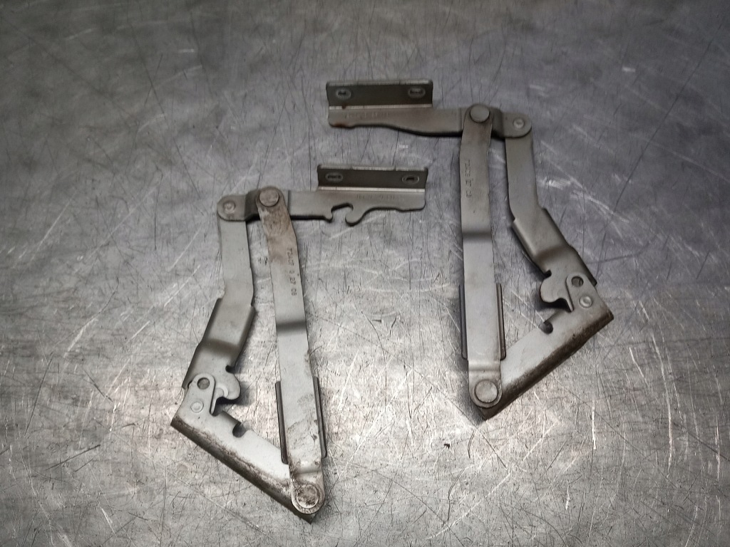 Купити Петлі капот 72407g2708 724082708 citroen c8