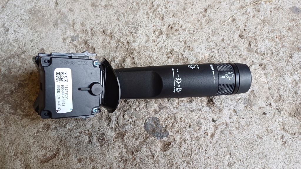 фото №1, Opel insignia a перемикач двірники 13243595