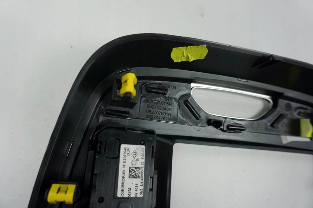 фото №9, Рамка консолі центральної панель кондиціонера captur