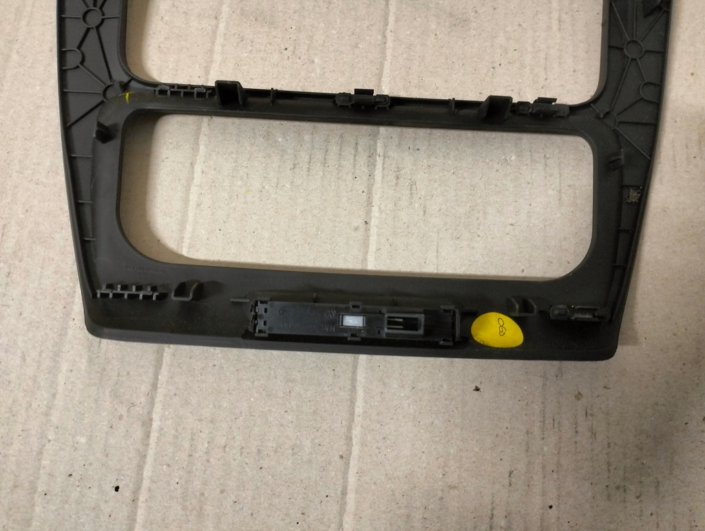 фото №5, Vw jetta vi 5c6 рамка радіо панель кондиціонера 5c6858071a