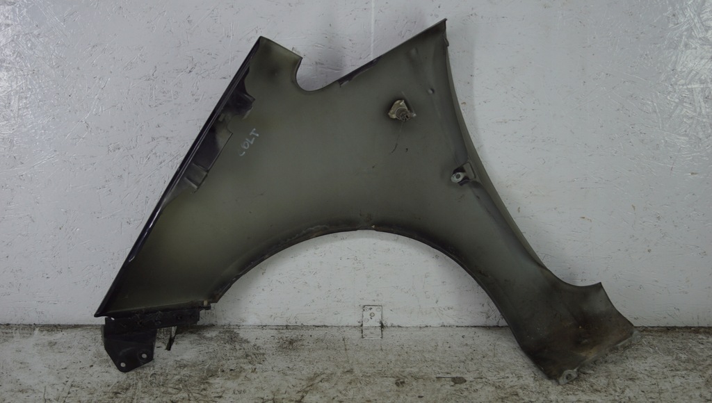 фото №11, Крила правий перед mitsubishi colt vi x42