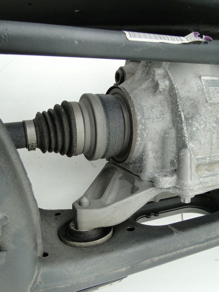 Купить Mercedes дифференциал дифференциал задний мост a2053509723 c 205 c43 amg 4mat 3.066