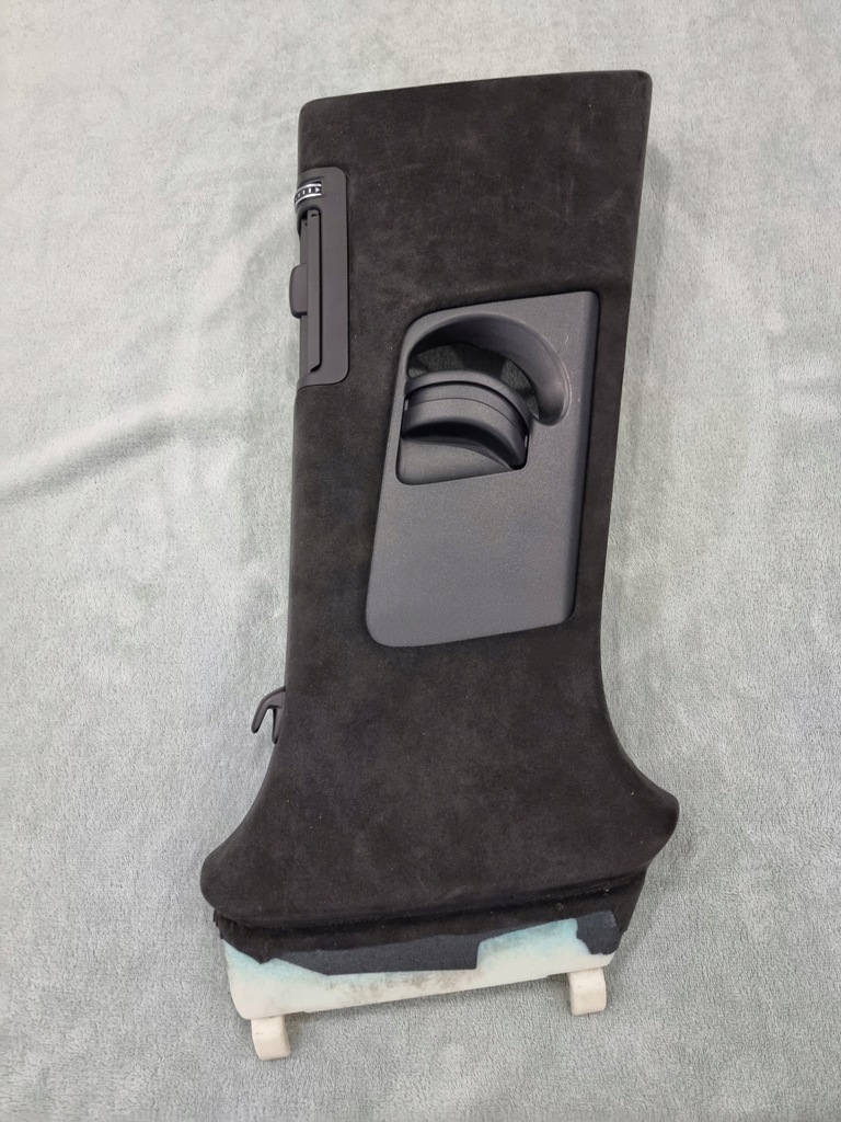 фото №1, Audi sq7 4m захист стійка права alcantara 4m0867244g