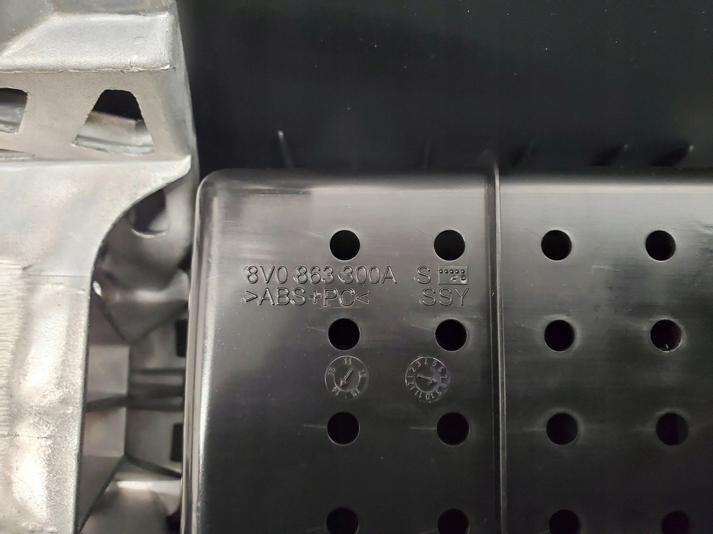 фото №11, Audi a3 s3 8v 2015 середина туннель средний