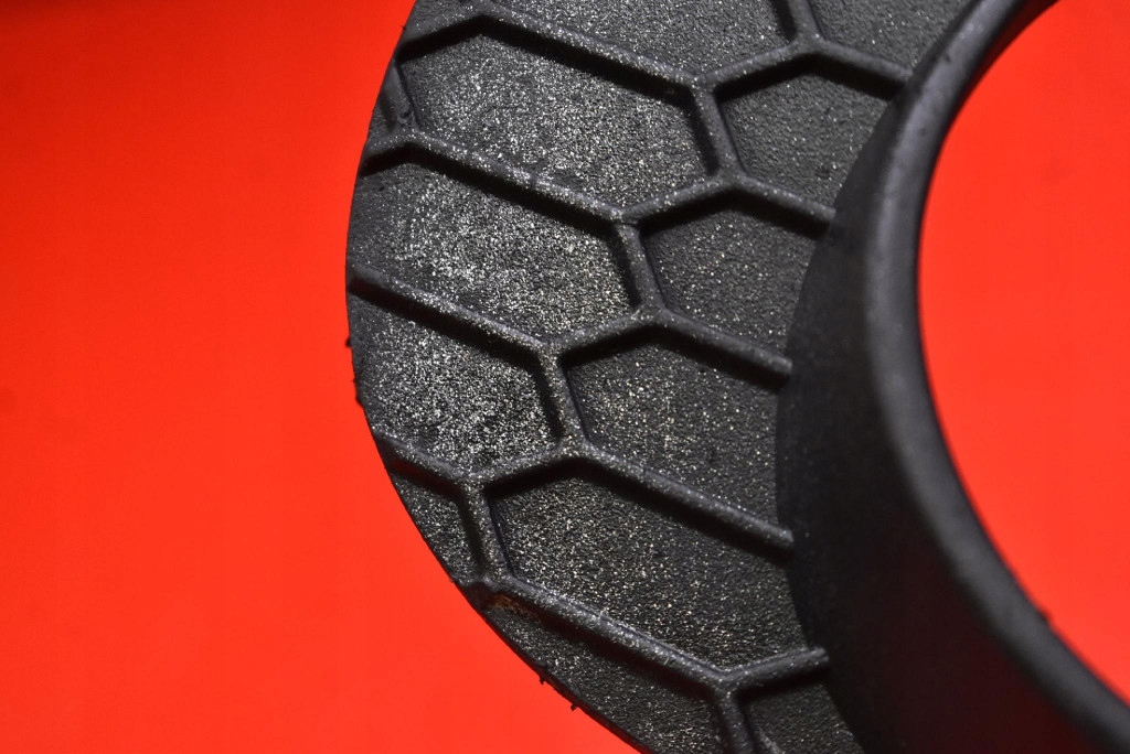 Решітка бампера права 3414312 bmw x3 e83 06-10 Ціна