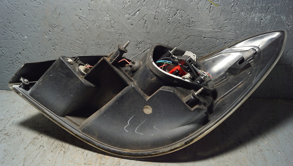 фото №11, Лампа левый задняя mg 6 hb