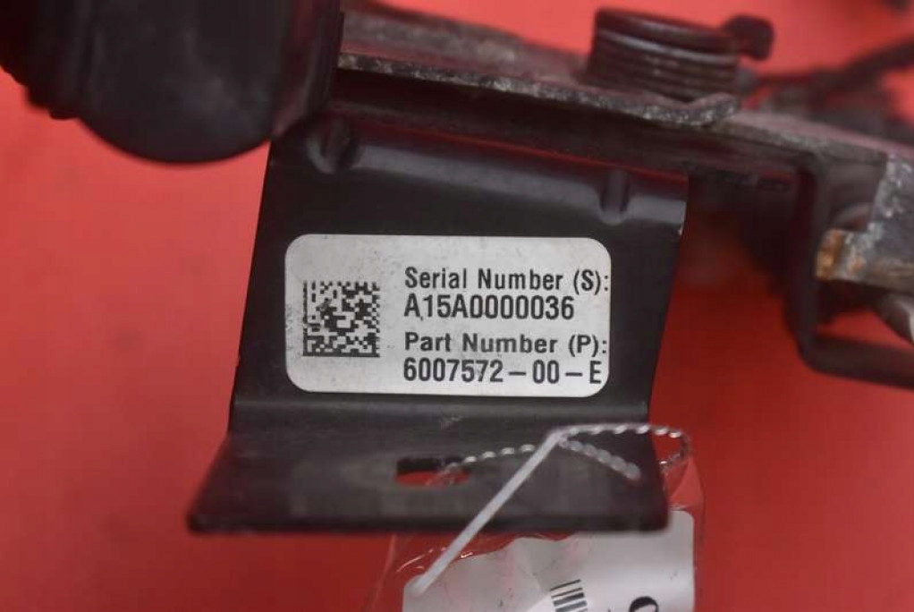 Купити Замок капот 6007572-00-e tesla model s 12-20