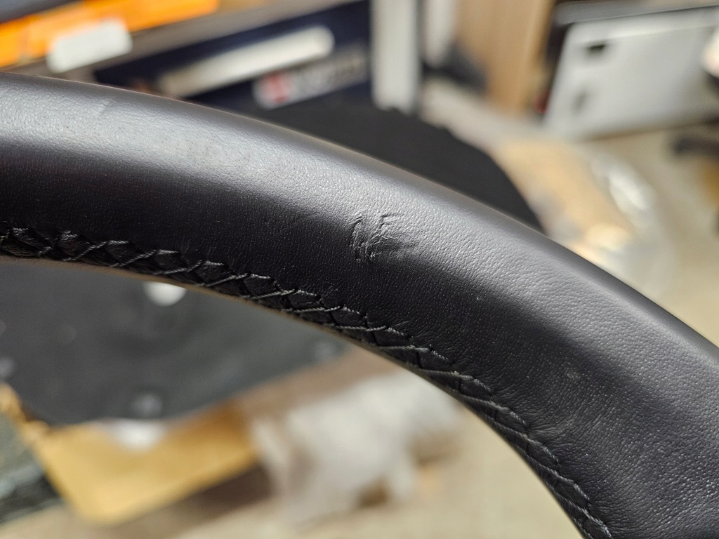 фото №8, Volkswagen golf viii воздуховод кожаный лепестки переключения 5h0959542c