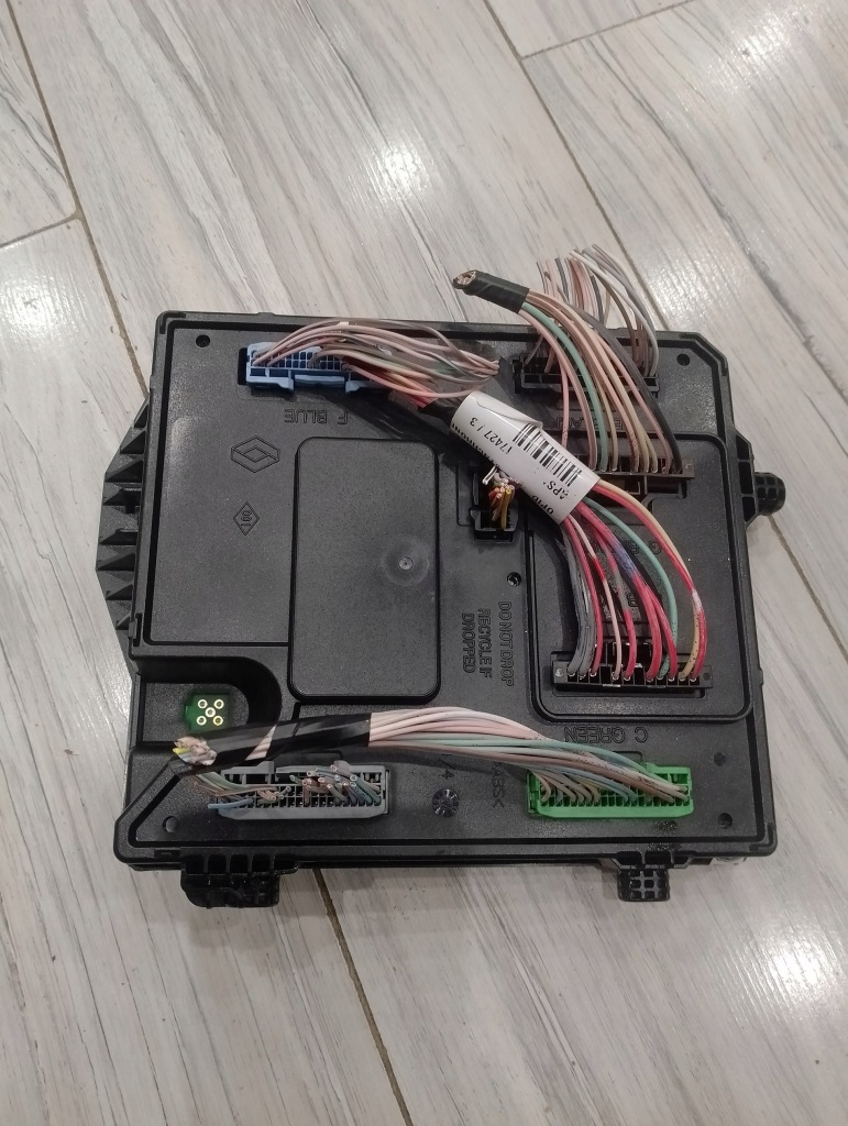 фото №1, Bcm x95 284b17882r s180098101 renault megane scenic