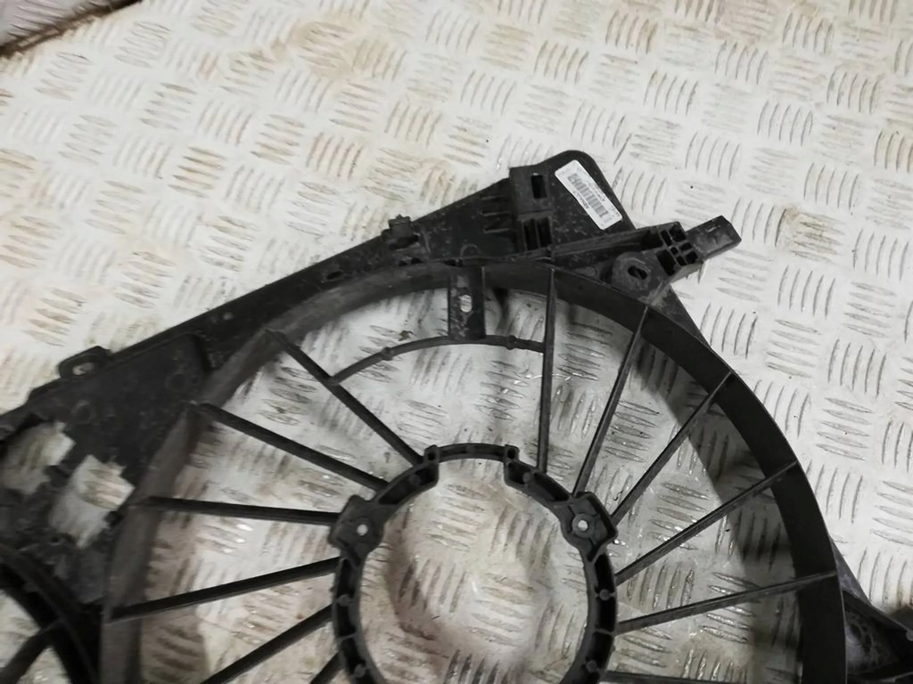 фото №5, Dd renault master корпус вентиляторов 214814681r