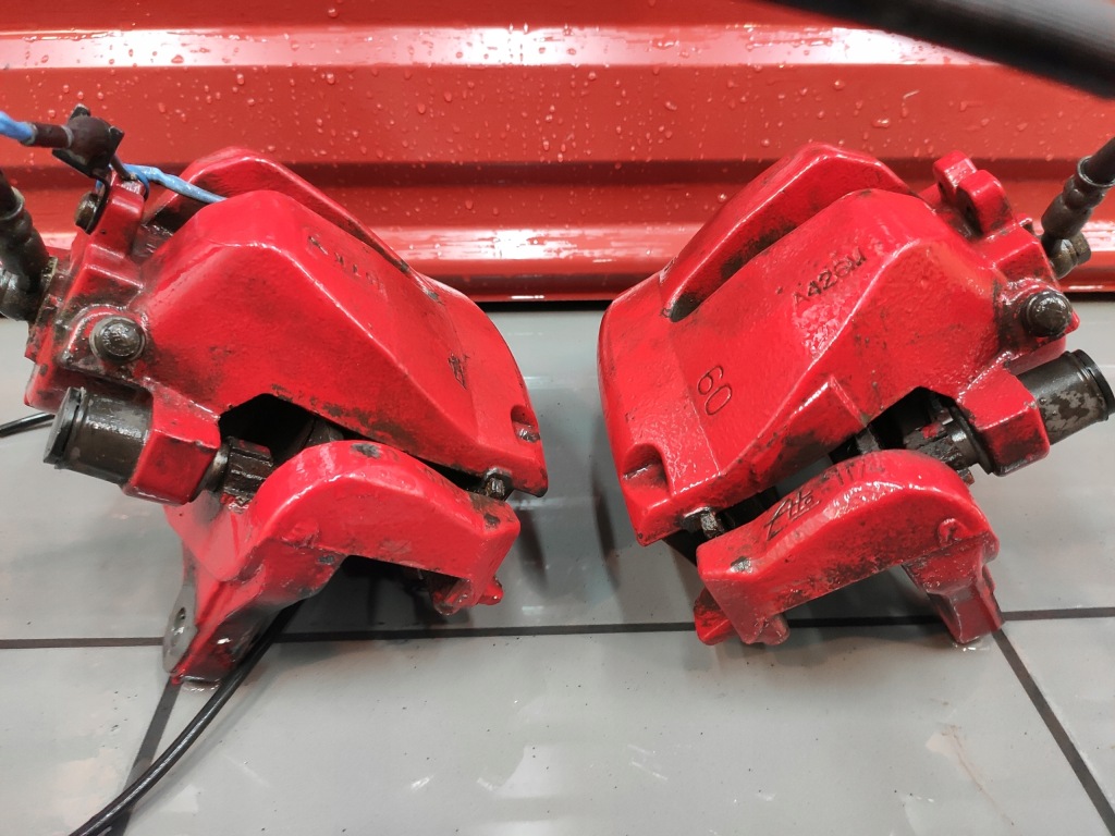 фото №6, Jaguar xf ii x260 3.0d супорт правий лівий перед супорти передні оригінал