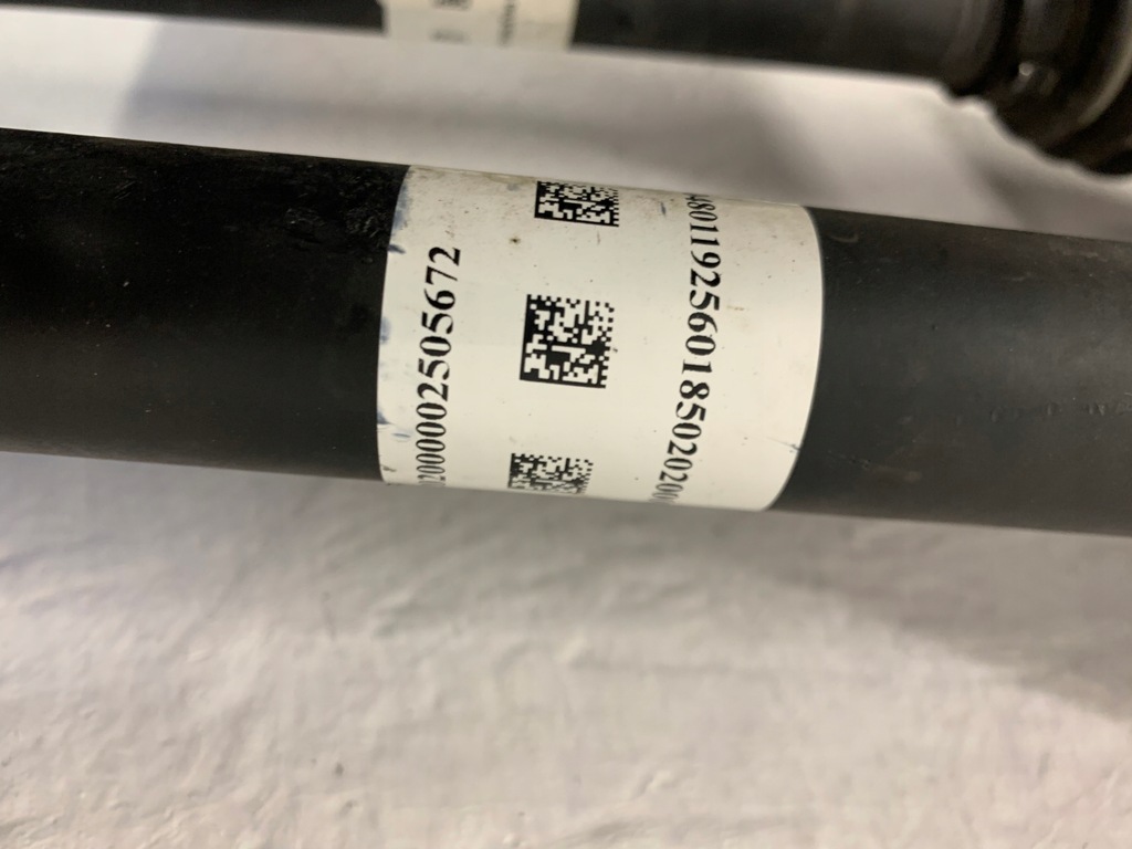 фото №4, Wał задний osi левый/правый mercedes amg gtr a190