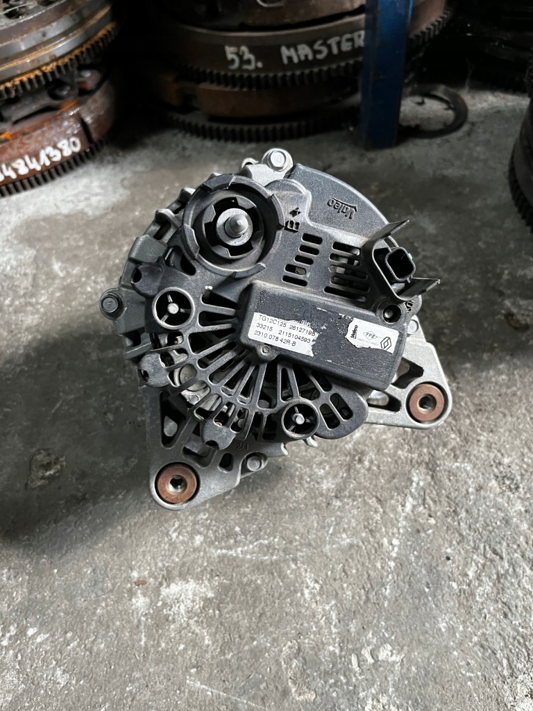 79 renault dacia 1.2 tce генератор 231007842r Оригинал