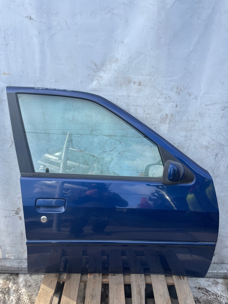 фото №1, Peugeot 306 kombi дверь передние правое правый перед