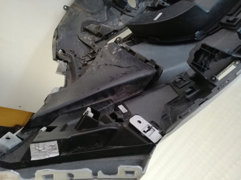 фото №13, Land rover discovery 5 бампер перед