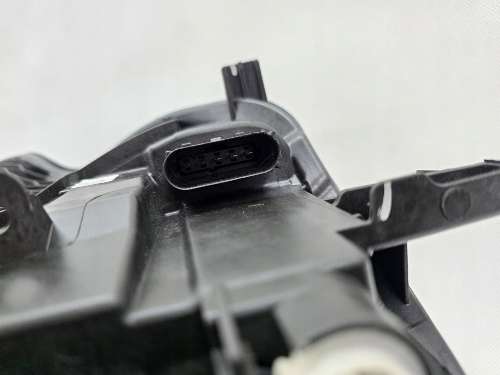 Volvo v60 2 s60 3 2017+ фара перед ліва full led mid європа 32347006 Недорого