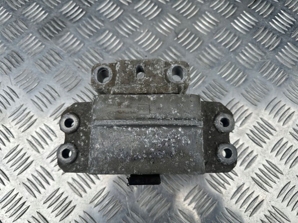 фото №1, Vw golf vii кронштейн 1k0199555l