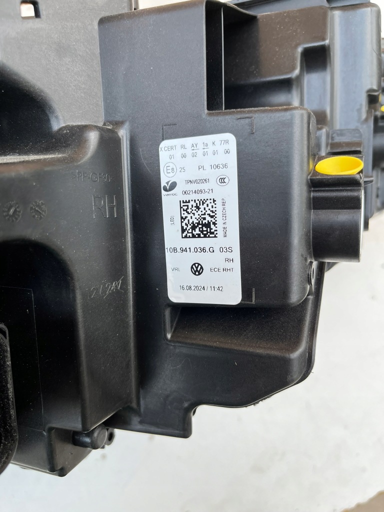 Vw id3 правый  фара full led европа Недорого