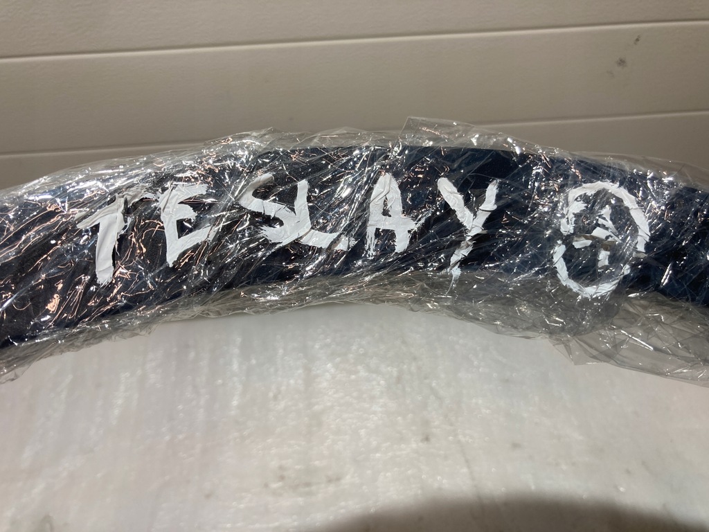 фото №14, Молдинг накладка крыла lewego передний tesla y