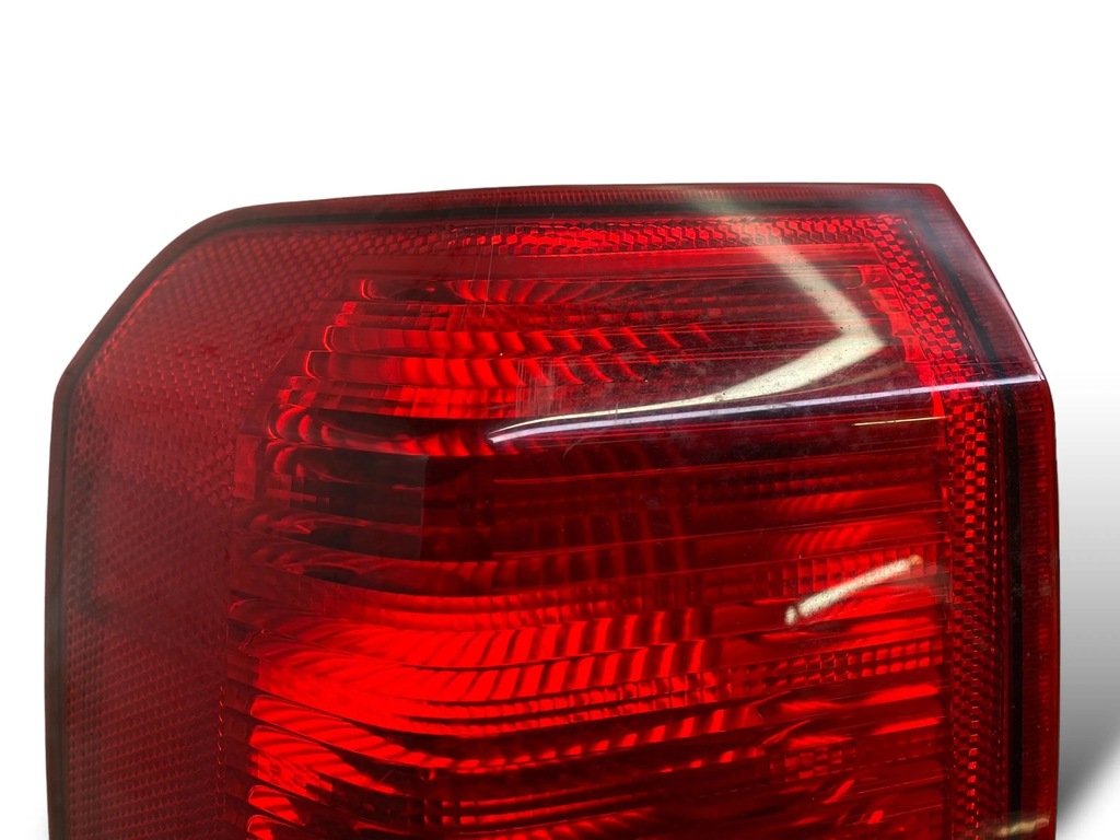 фото №7, Jeep patriot 2008 левая сторона лампа задняя