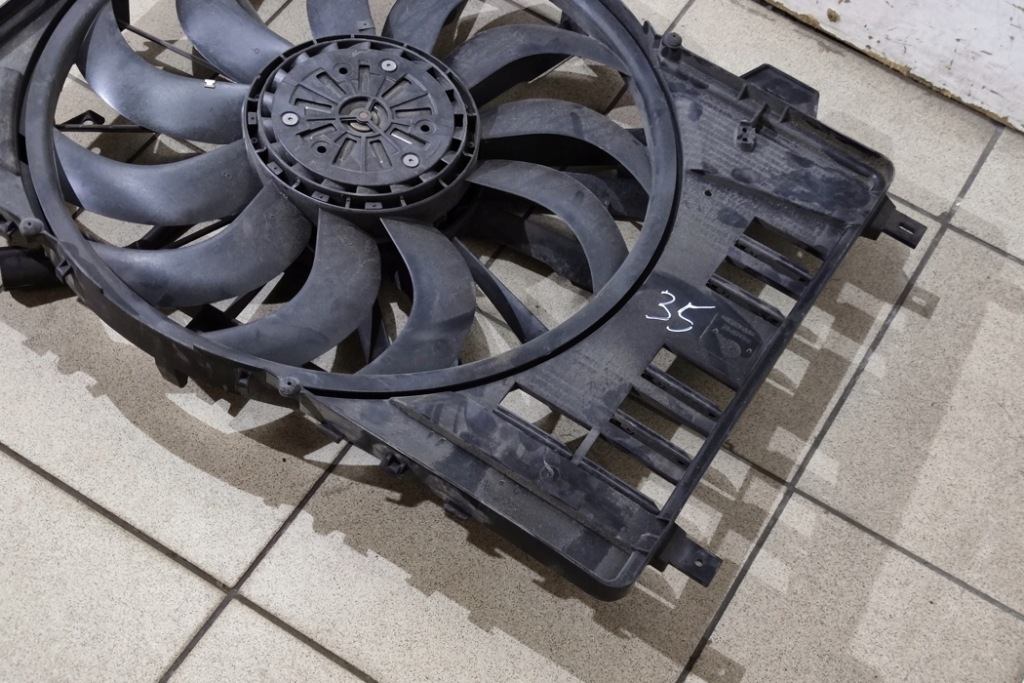 Вентилятор радіатора jaguar e-pace x540 gj328c607bc 2.0l дизель 132kw Недорого