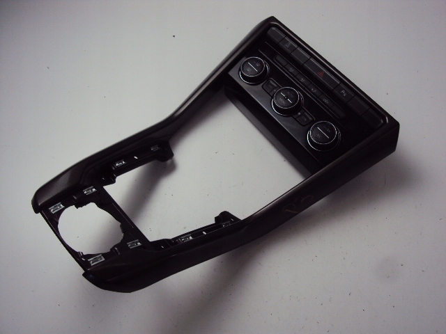 фото №1, Панель кондиціонера рамка vw t-roc 2017-