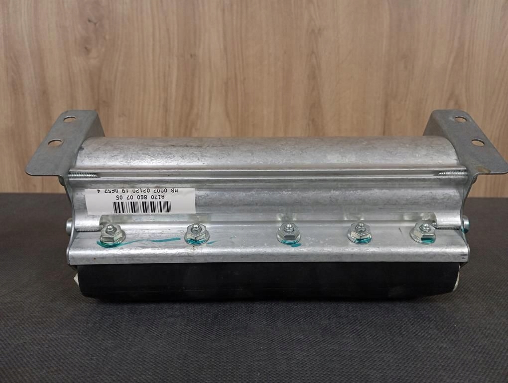 фото №4, Mercedes slk r170 lift подушка консоли пассажира a1708600705