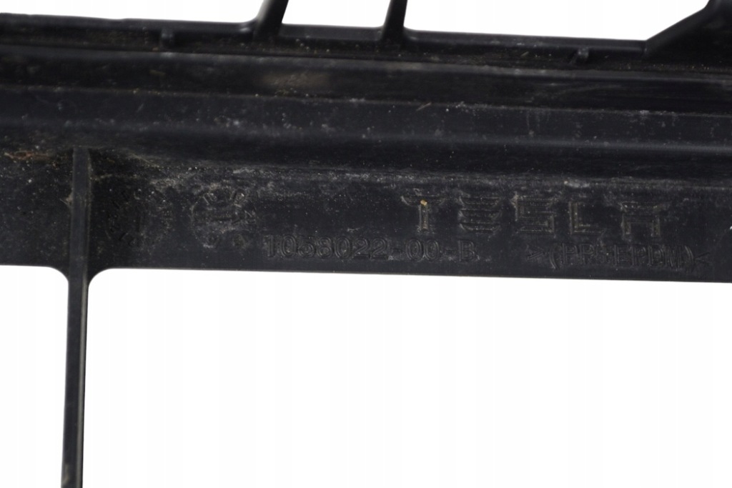 фото №5, Tesla model s передний бампер нижняя решётка радиатора 2020 rhd