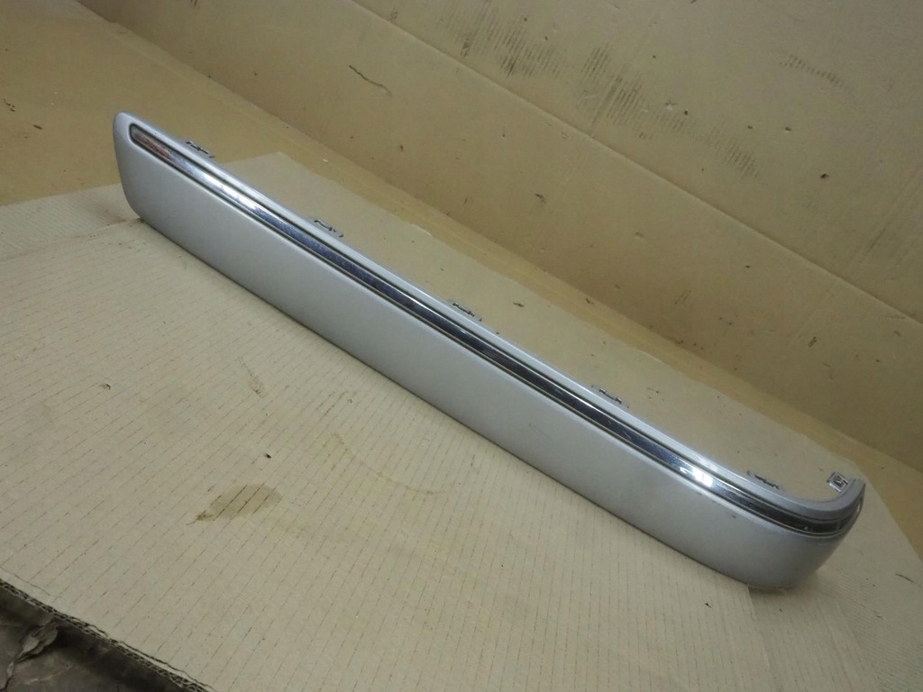 фото №1, Mercedes w210 молдинг бампера левый задняя хром kombi