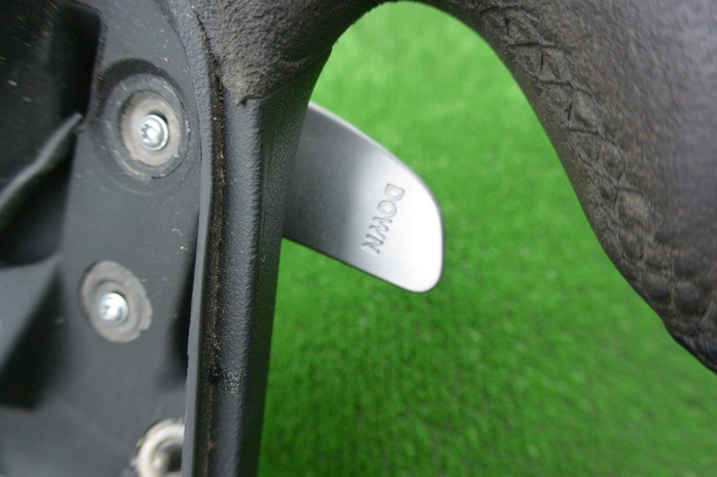 фото №16, Воздуховод alcantara лепестки переключения mercedes 6.3 amg w212