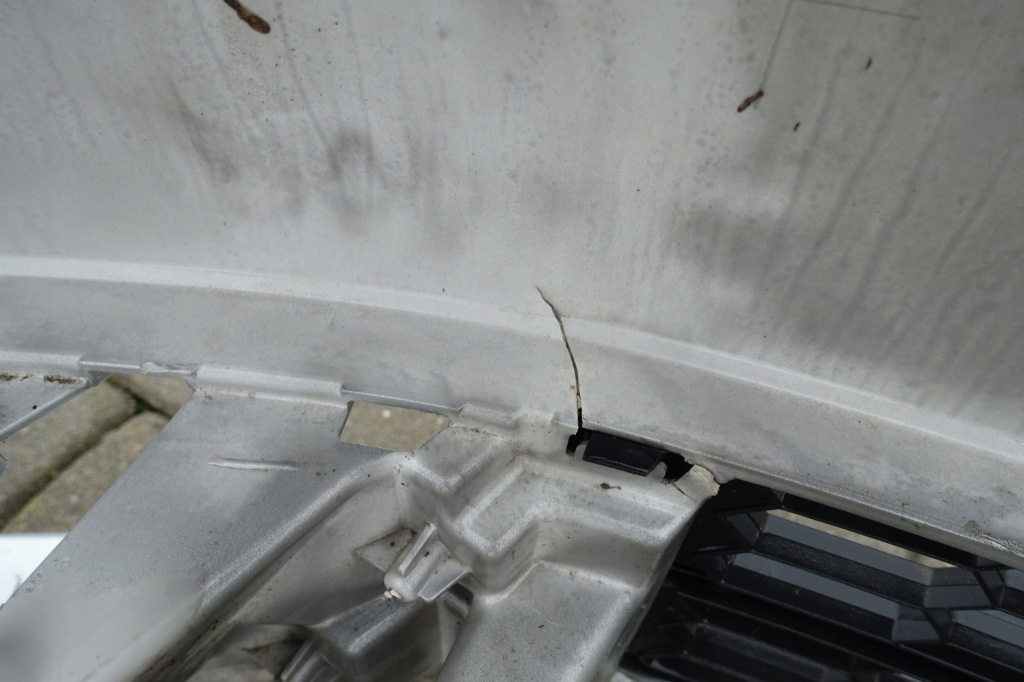 фото №13, Skoda rapid бампер передний серебряный решётка оригинал