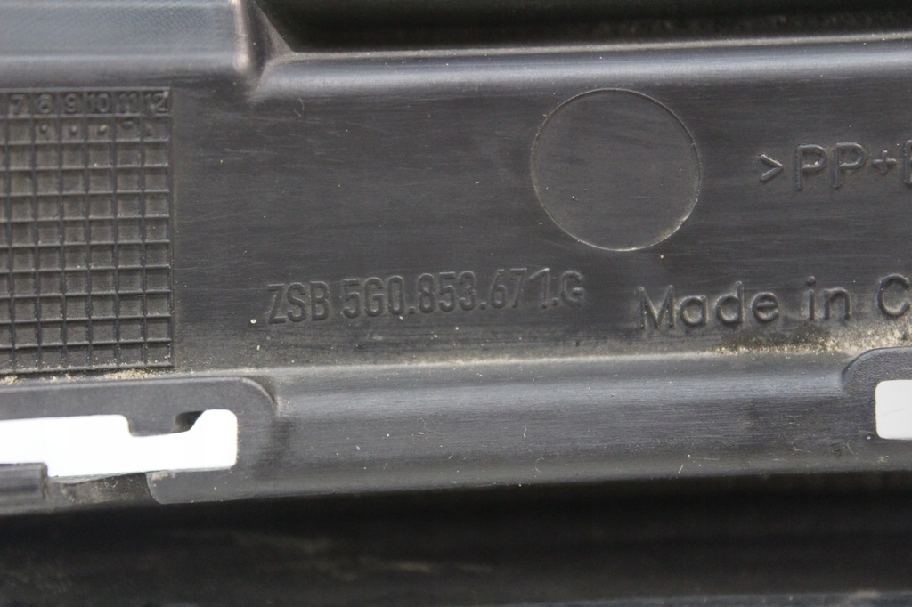 фото №13, Средняя решётка бампера vw golf vii lift 5g0853677l