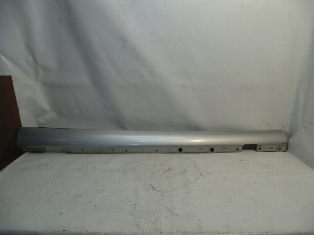 фото №1, Молдинг порог накладка правая mercedes c klasa w203 m.