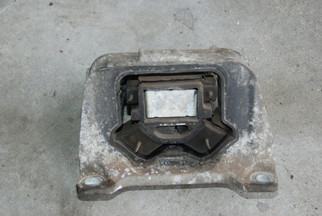 фото №2, Подушка кронштейн двигуна renault master 3 2.3 d 112108180r renault master