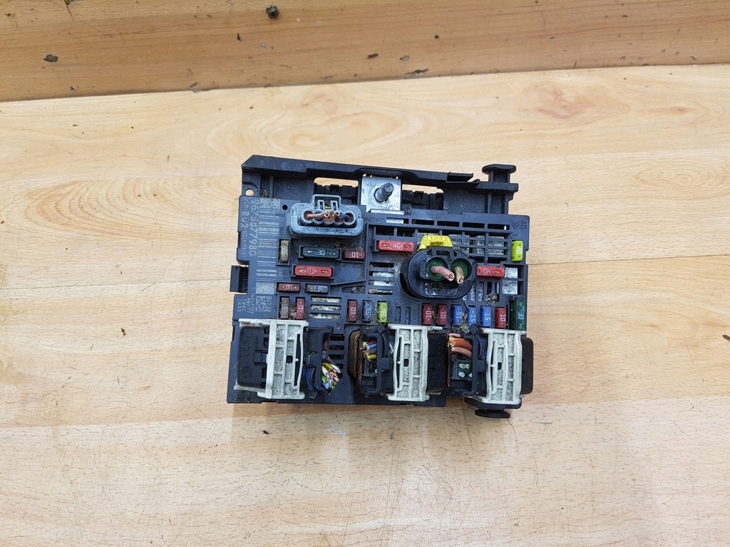 фото №1, Коробка предохранителей citroen c5 iii 1.6 thp