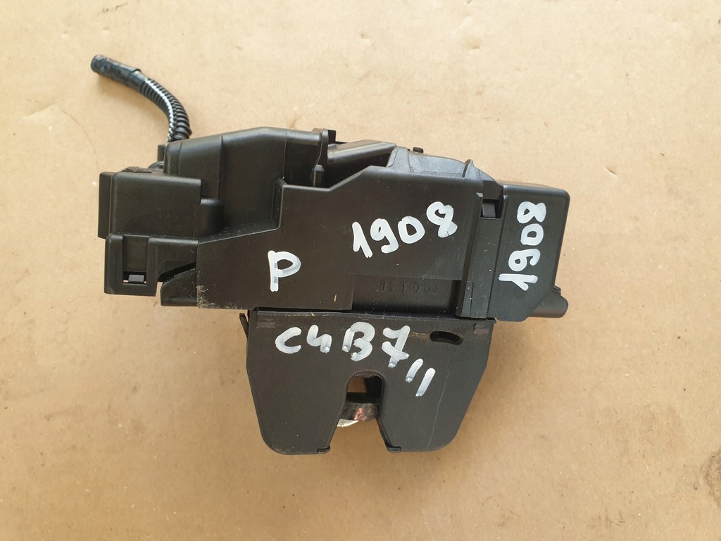 фото №13, Замок крышки задняя citroen c3 ii 208 c4 b7 ii 2010- 9684648680