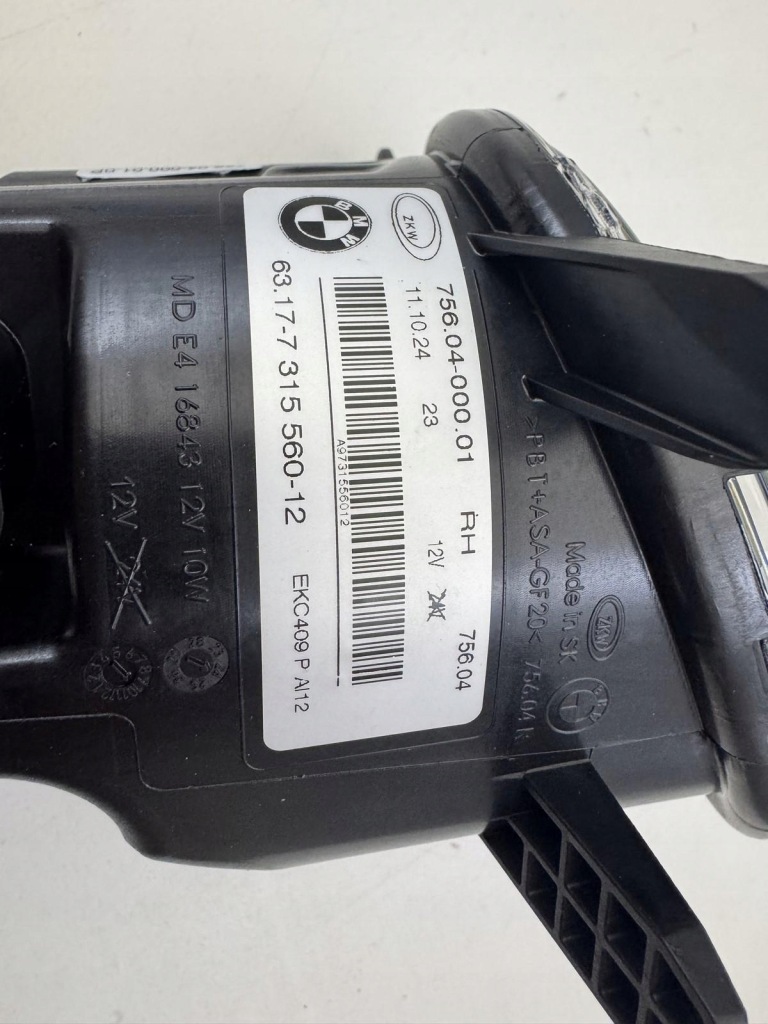 Bmw f20 f30 f31 f34 f36 правый противотуманная фара led новый 7315560 Оригинал