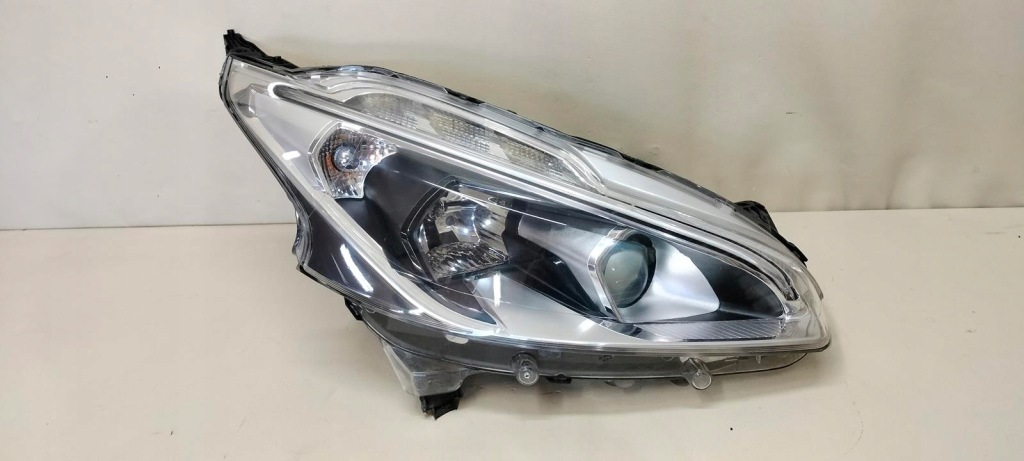фото №1, Лампа перед правий передня права peugeot 208 i lift 15- led лінза