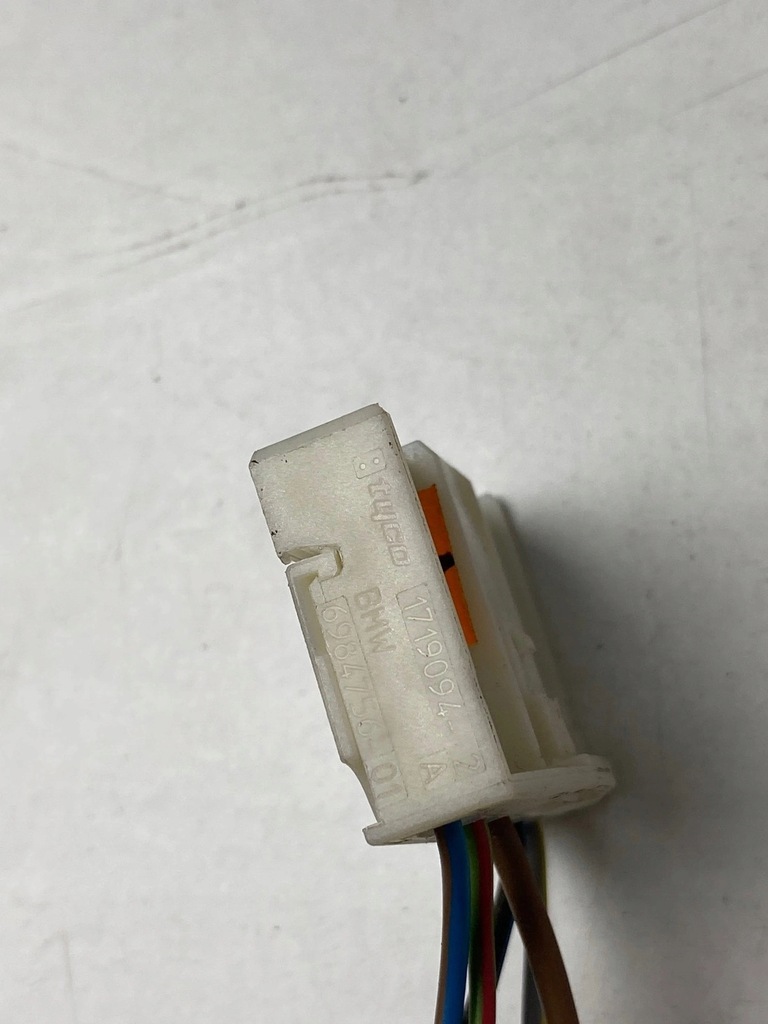 фото №6, Штекер лампи задня задній bmw e87 5pin