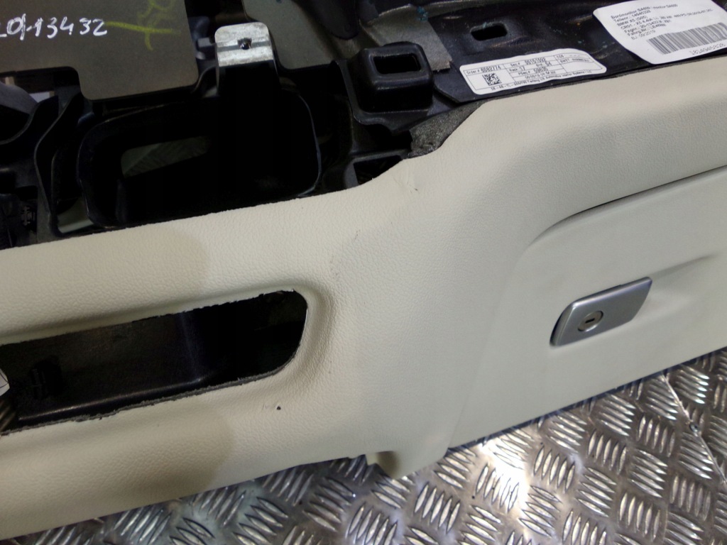 фото №11, Bmw x5 g05 x6 g06 g07 f95 панель приладів приладова панель  шкіра elfenbein weiss