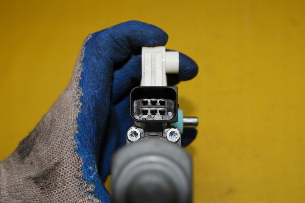 фото №5, Моторчик окон левый задняя w211 a2118202342