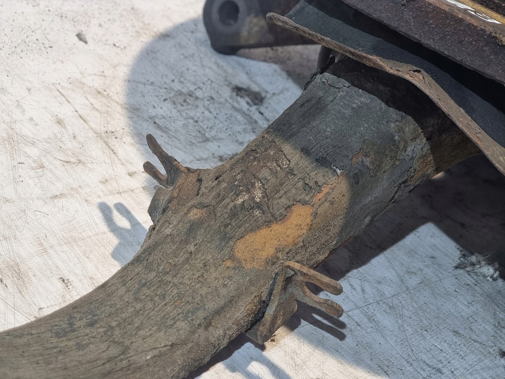 фото №7, Поворотный кулак суппорт левый перед alfa romeo 156 1.9 jtd 77kw 99r