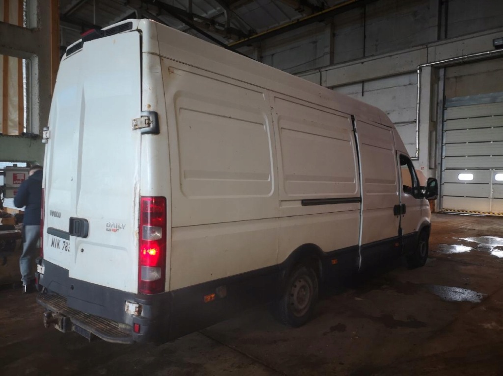 Iveco daily впуск воздуха к кабины 2007 2.3l 226536 Киев