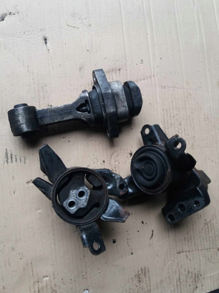 фото №1, Hyundai i40 кронштейн подушка 1.7 crdi